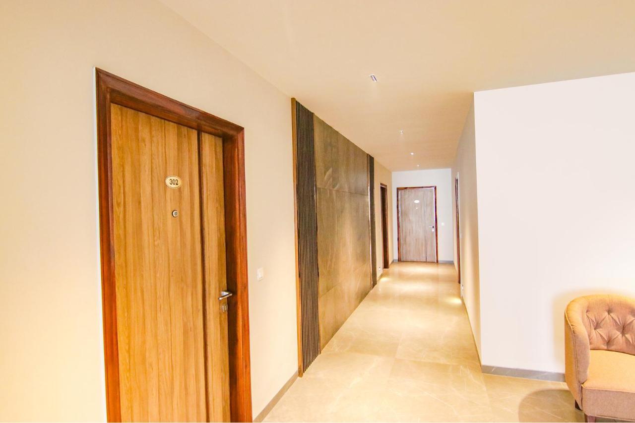 Fabhotel Prime K9 Grand 루드히아나 외부 사진